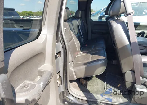 2011 Chevrolet Silverado 1500 Lt z USA, uszkodzony, nr VIN 1GCRCSE03BZ435127